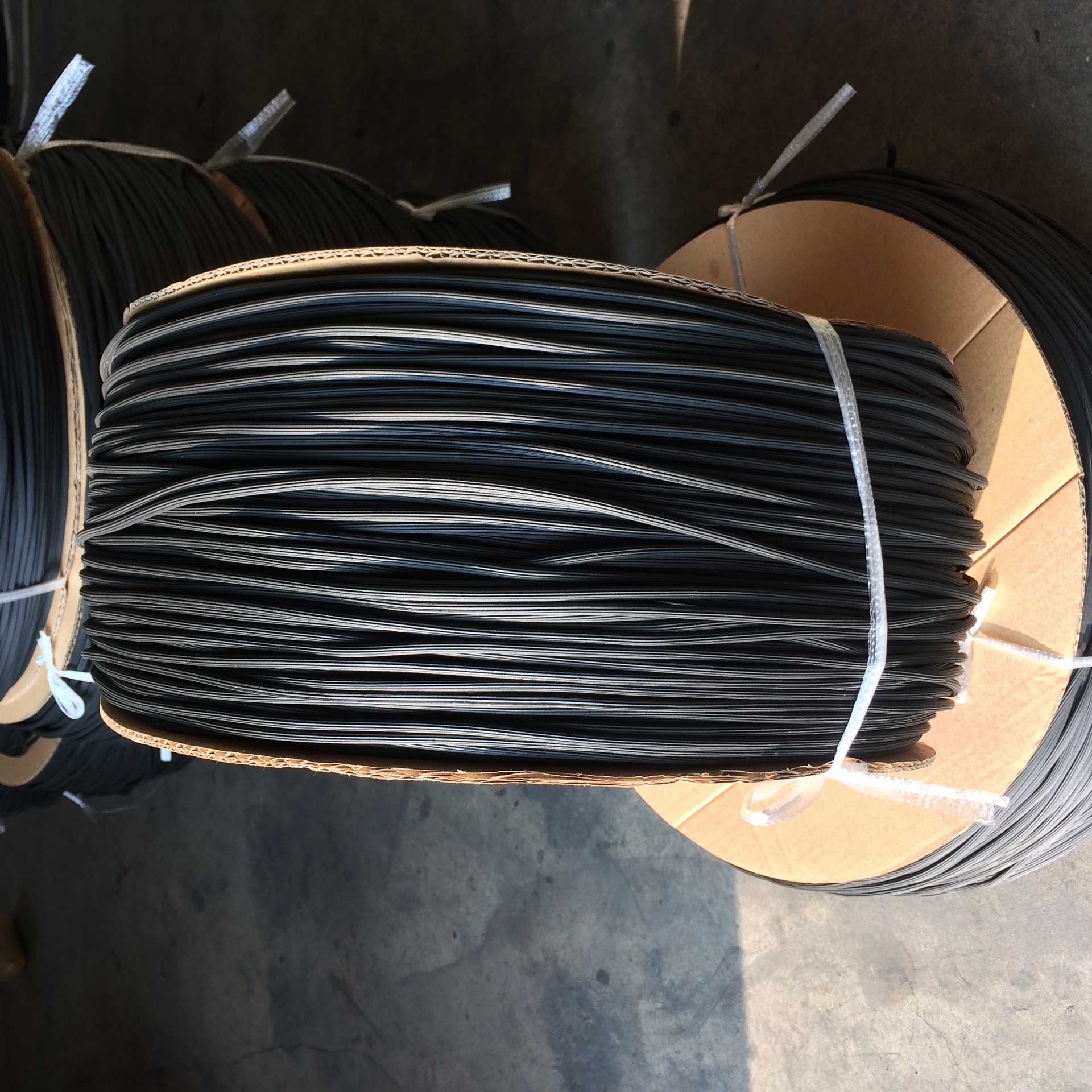 厂家供应纱窗压条快速门帘嵌条橡胶实心圆型嵌条量大从优