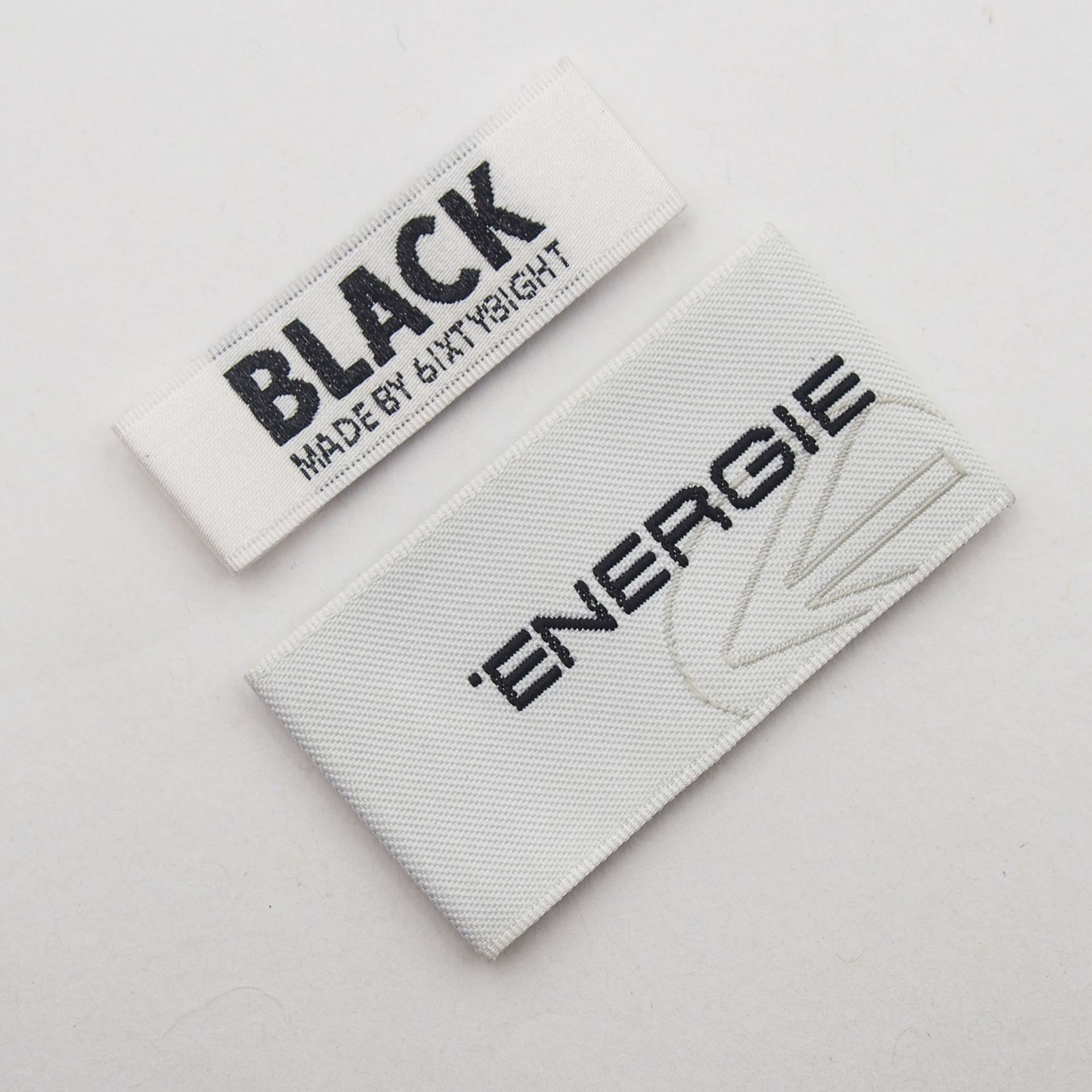 主营产品:皮标;织标;水洗标;织唛;布贴;服装皮标;棉织标;水洗标布 