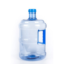 纯净水桶 7.5升加厚塑料桶 pet矿泉水桶 饮水机桶 户外手提式带盖