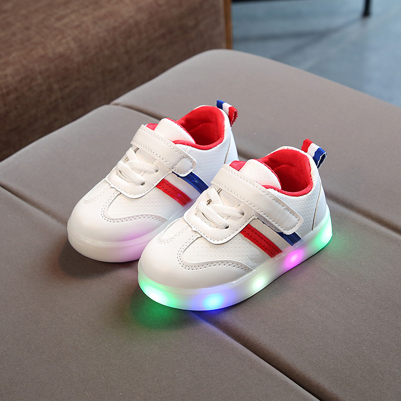 2020 Spring and Autumn New Children's Shoes LED Light-on Casual Shoes Girls' Luminous Board Shoes Boys' Colorful Flash Flat Shoes