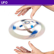 空中UFO 悬浮飞碟 现货 漂浮 魔术道具  近景 批发UFO简装