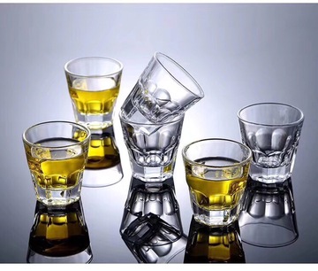 现货供应犀牛100毫升钢化八角啤酒杯 玻璃杯 酒吧ktv酒杯可做logo