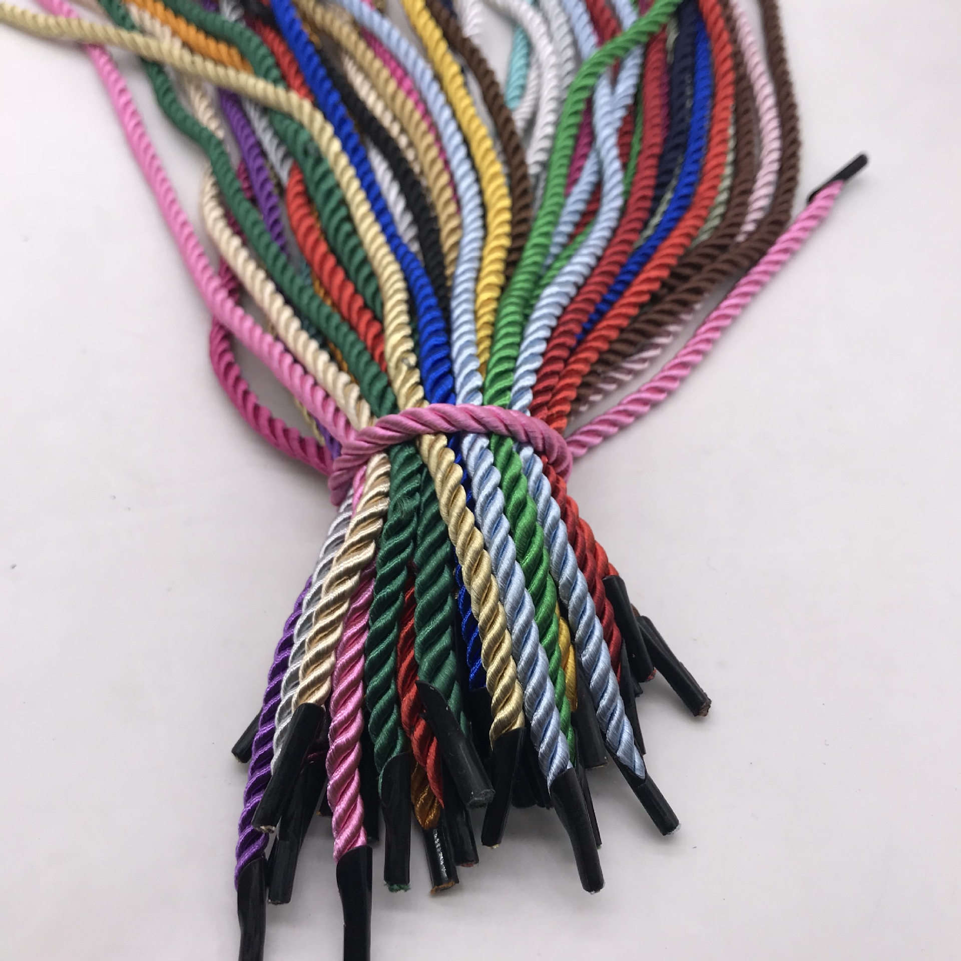 现货5mm彩色三股礼品袋手提绳 三股涤纶扭绳 礼盒纸袋手提绳