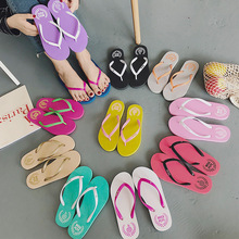 新款2024韩版夏季休闲女士夹脚人字拖学生平底防滑外穿沙滩凉拖鞋