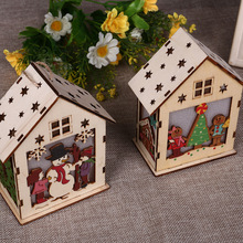 圣诞小木屋圣诞礼品圣诞木质摆件圣诞带灯装饰小屋圣诞儿童礼品