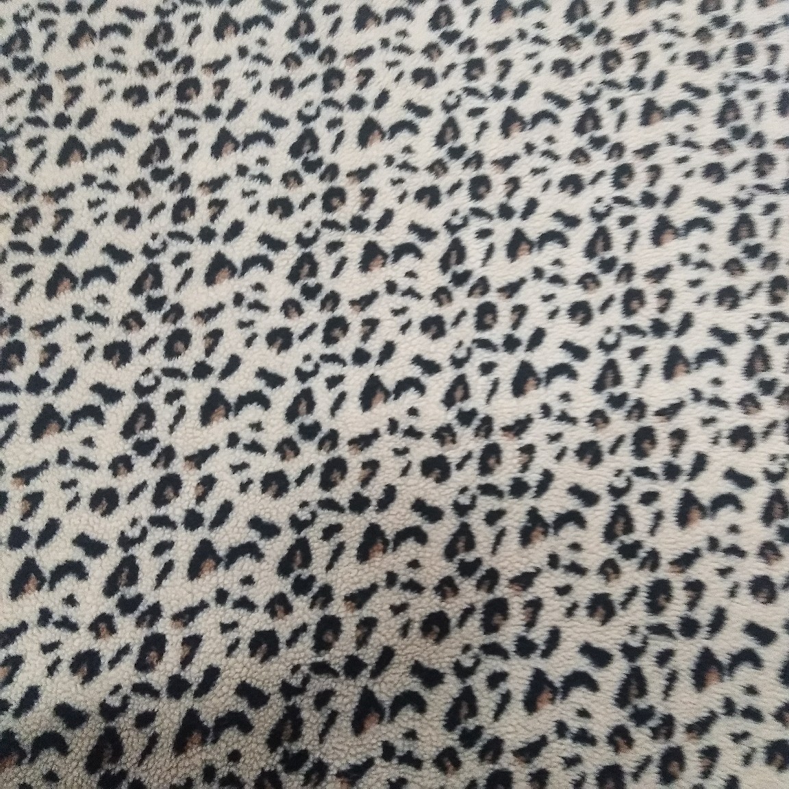 各类三色豹纹提花羊羔绒海派毛兔毛海派毛等各类长毛绒