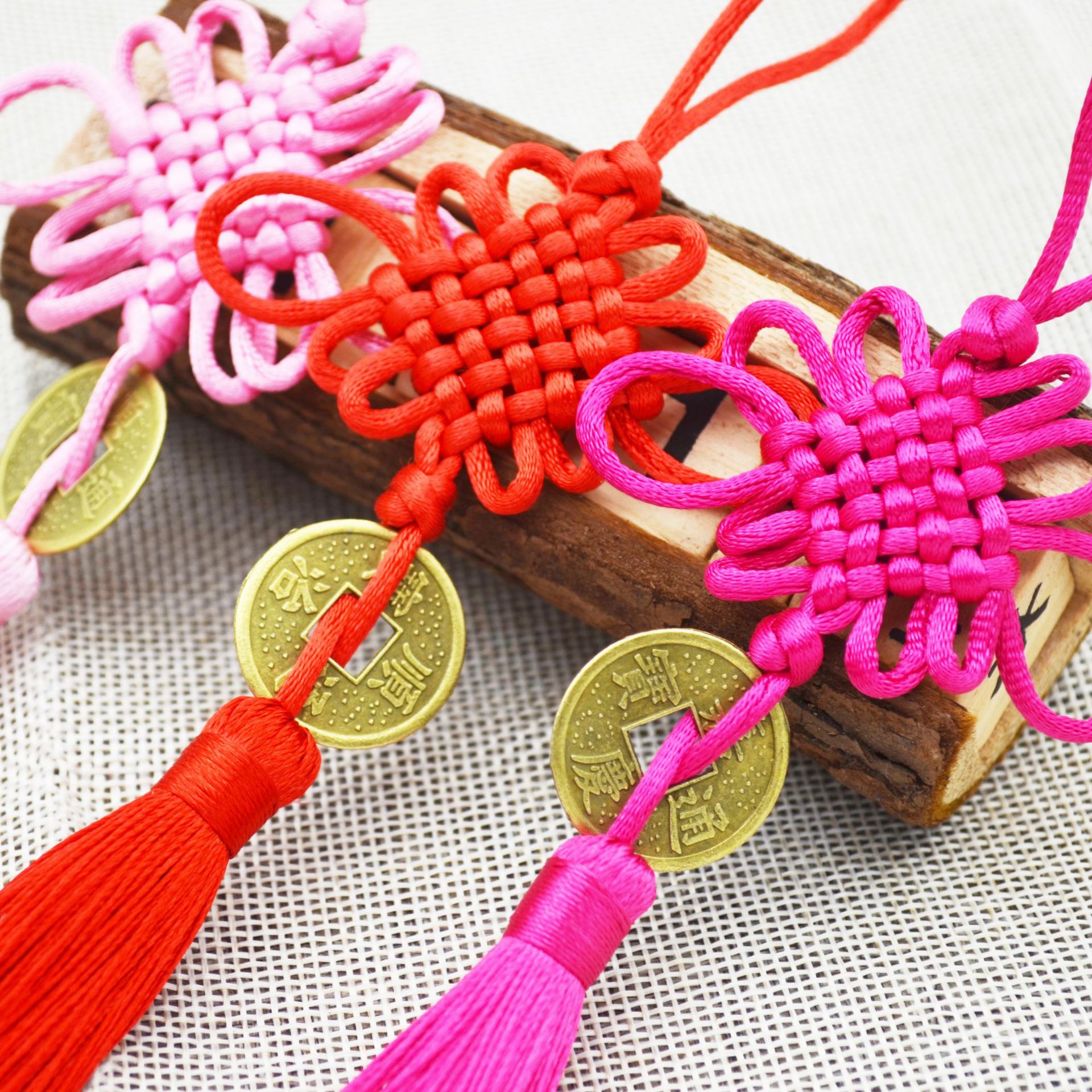 一个铜钱中国结流苏穗子香包挂件春节喜庆中国结加铜钱流苏挂件