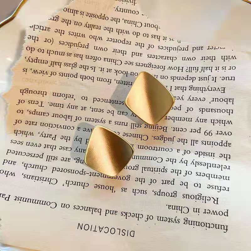 Sterling Silver Needle Retro Hong Kong Style Geometric Shape Popular Elegant High-Grade Cold Ear Studs