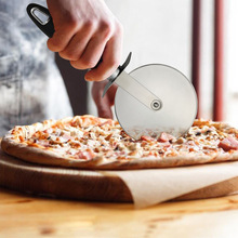 不锈钢披萨滚轮刀切面团披萨蛋糕铲pizza专用刀家用烘焙工具用具