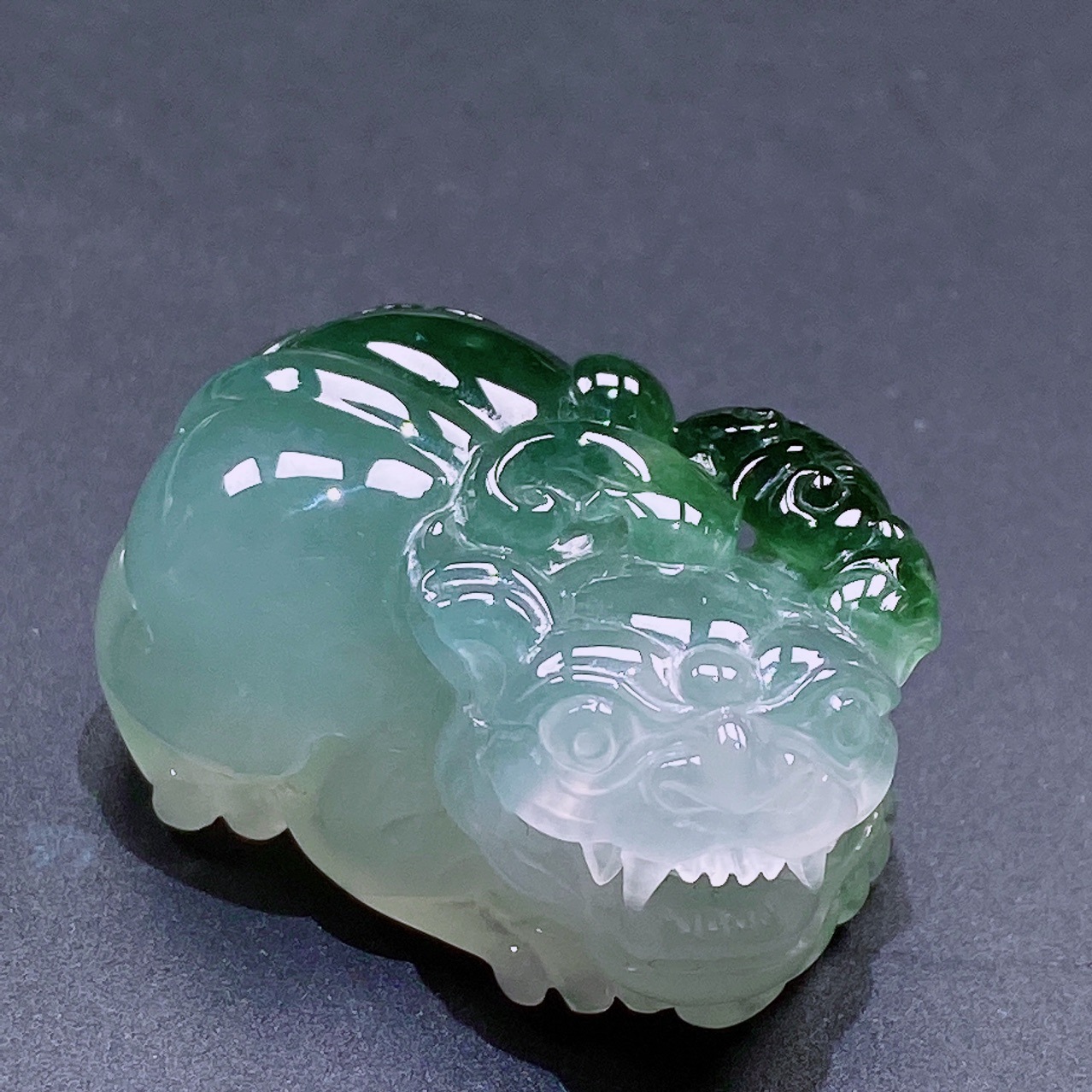 缅甸天然玉石a货冰飘花貔貅吊坠冰种嘴含珠皮休挂件霸气招财玉坠