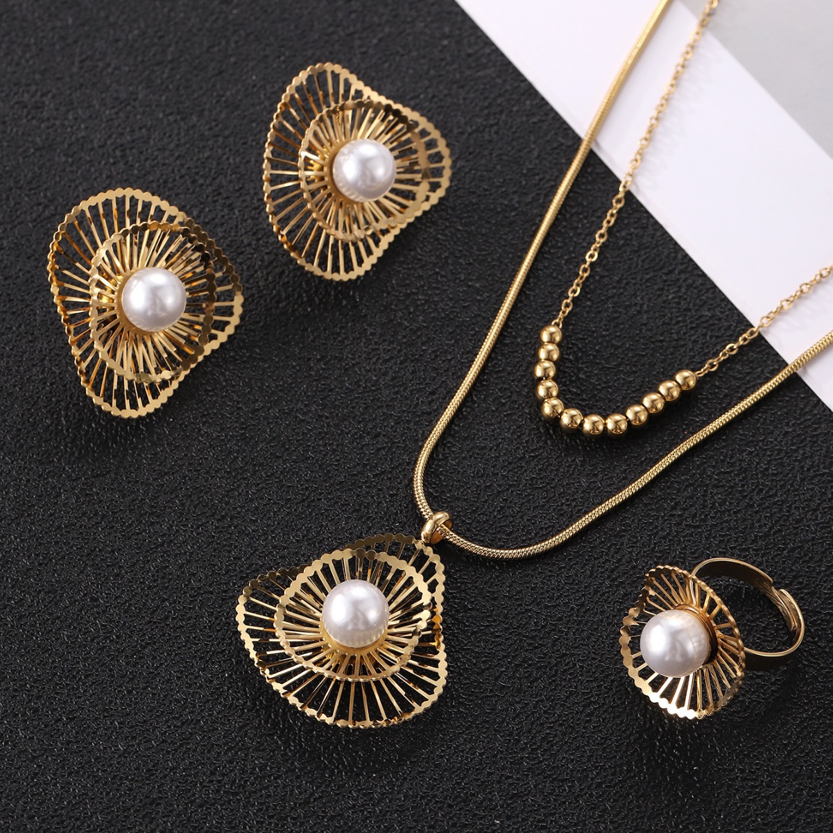 跨境热销饰品三件套高级感钛钢双层珍珠项链潮流镂空耳环首饰套装