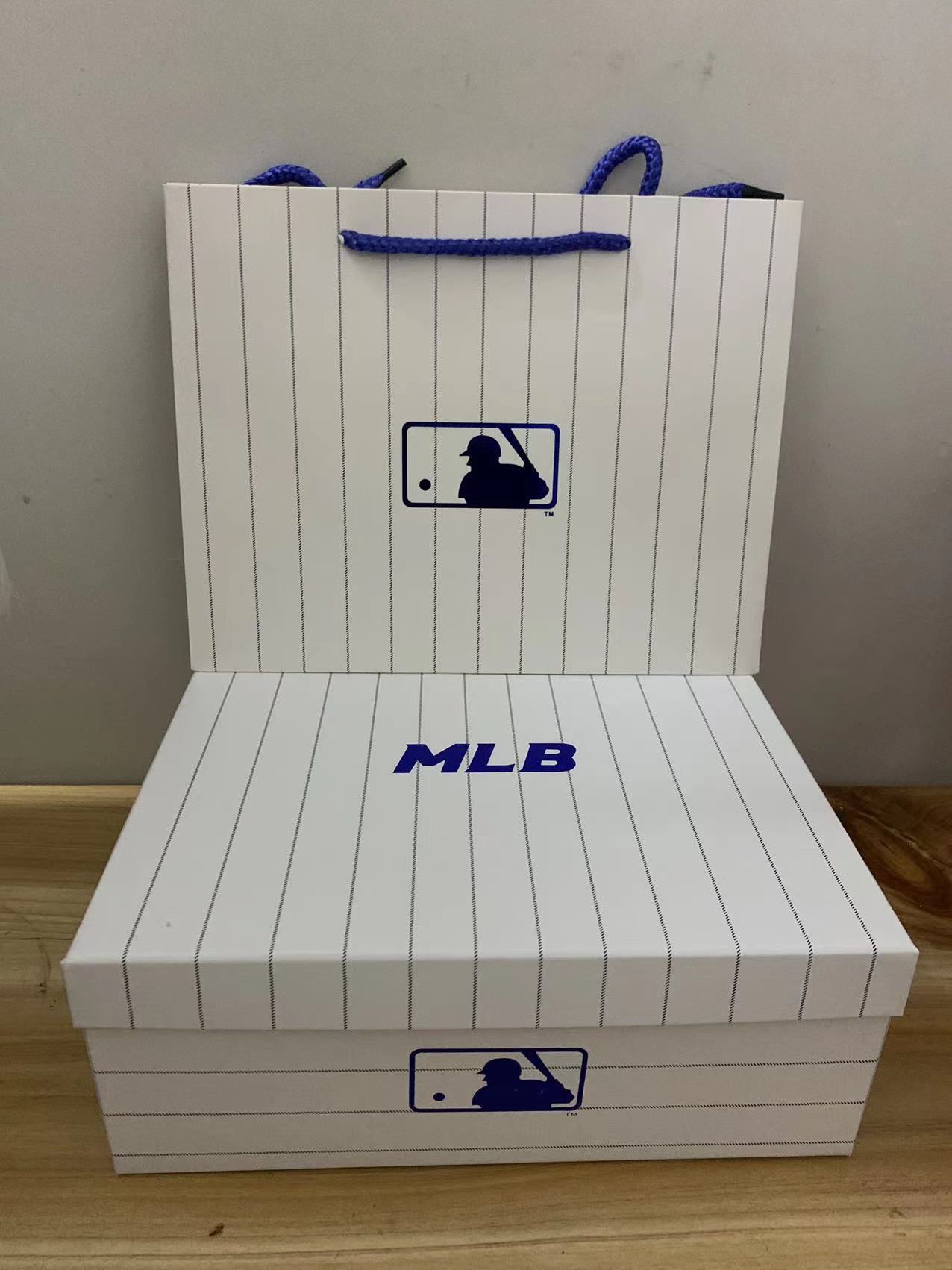 mlb专柜纸盒全新加硬变色礼品纸盒送礼专用