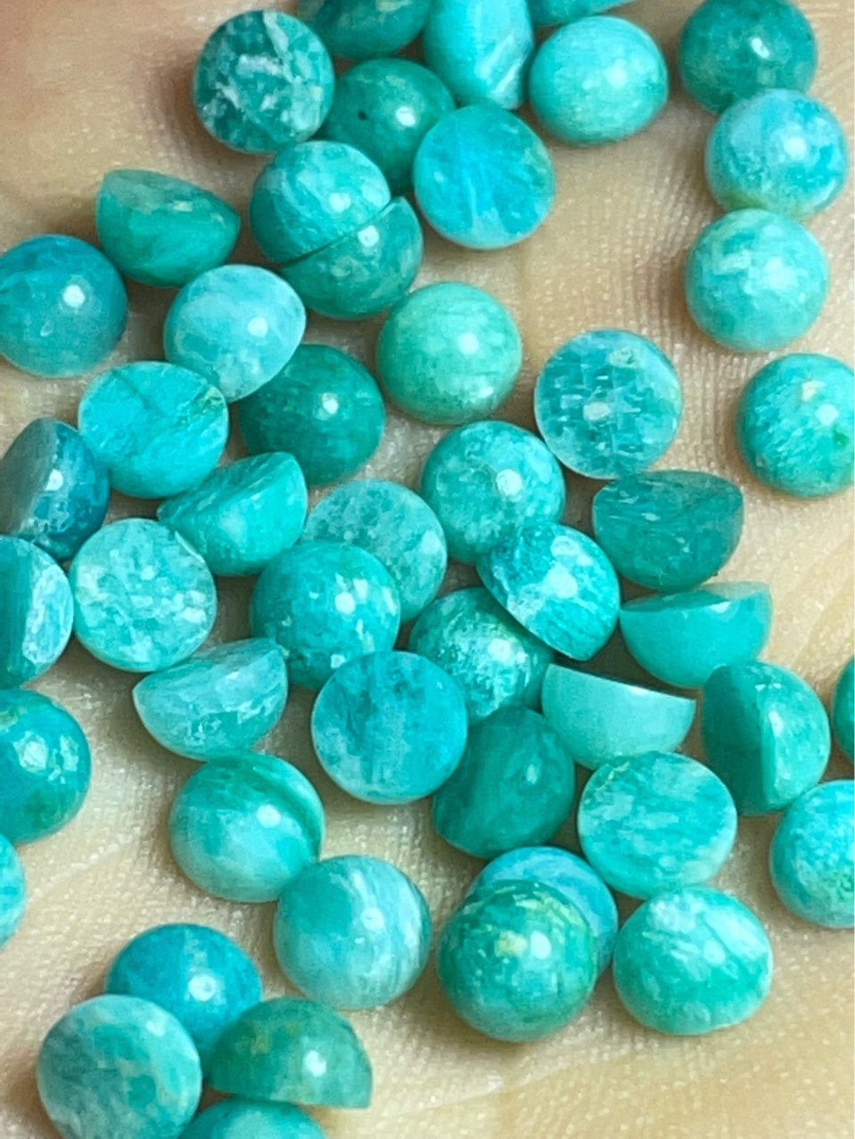 商品描述是否ip授权否是否属于礼品否颜色天然天河石尺