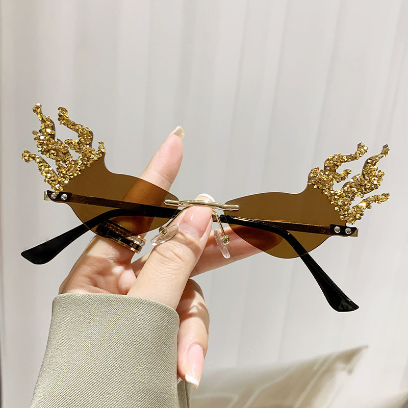 Autumn and Winter New Halloween Dress up Personalized Sunglasses Cross-Border European and American Flame Rimless Sunglasses Funny Sun Glasses