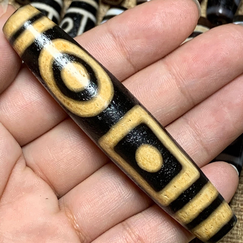 一物一图天然玛瑙真品高细润黑油底牙黄星辰两眼双天地天珠大吊坠