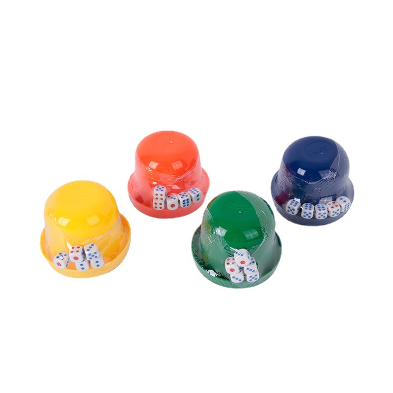 Factory in Stock Pp Plastic Set Child and Mother Color Cup KTV Bar Comes with Dice Dice Dice Cup Blister Attached Dice Cup