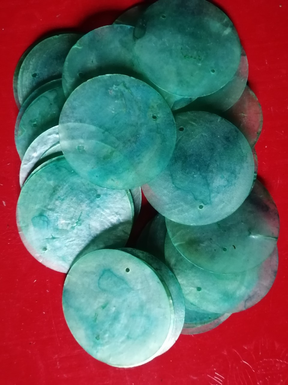 厂家批发镜贝彩色50圆片双孔