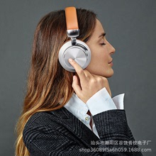 新款外贸 超高低音头戴式时尚简约款蓝牙耳机HiFi音质 畅听更清晰