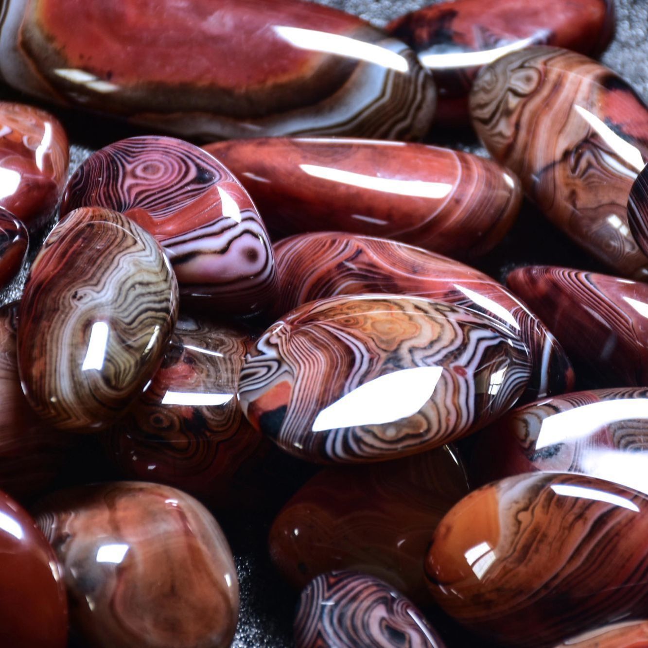 精品缠丝玛瑙原石手把件玛瑙鱼缸石奇石欣赏石