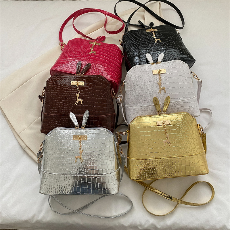 Factory Wholesale Popular Fashion Crocodile Pattern Solid Color Square Pouch Women's Bag 2023 Spring Leisure Shoulder Messenger Bag