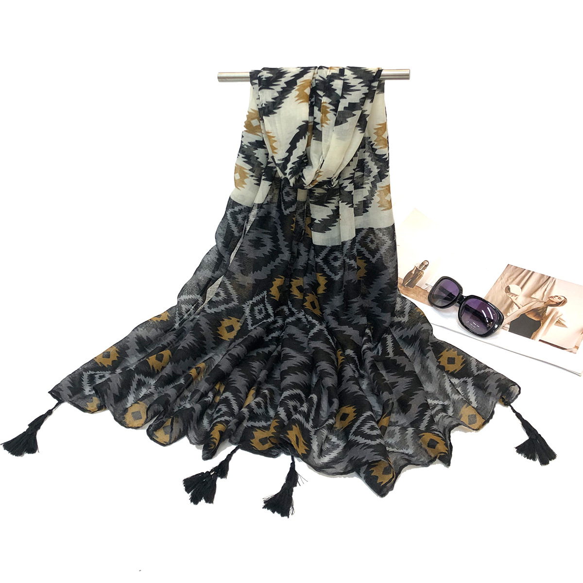 New European and American Export Spring and Summer Fashion Printing Tassel Scarf Shawl Exclusive for Cross-Border Factory Supply