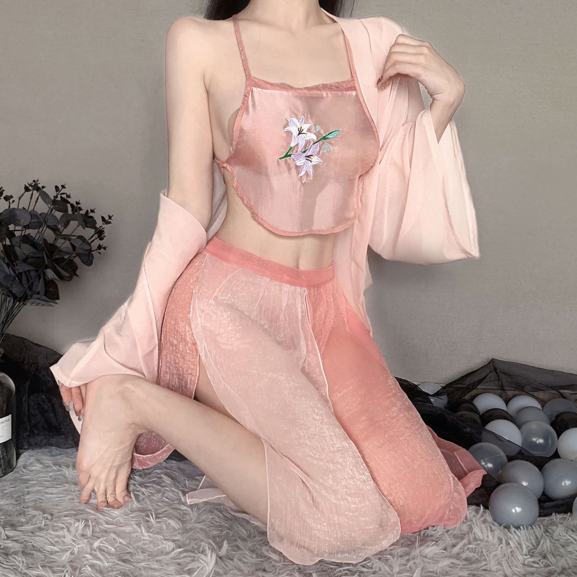 Classic Stomacher Chiffon See-through Uniform Sexy Hot Pure Desire Light Yarn Antique Embroidery Sexy Sleepwear Antique Pajamas