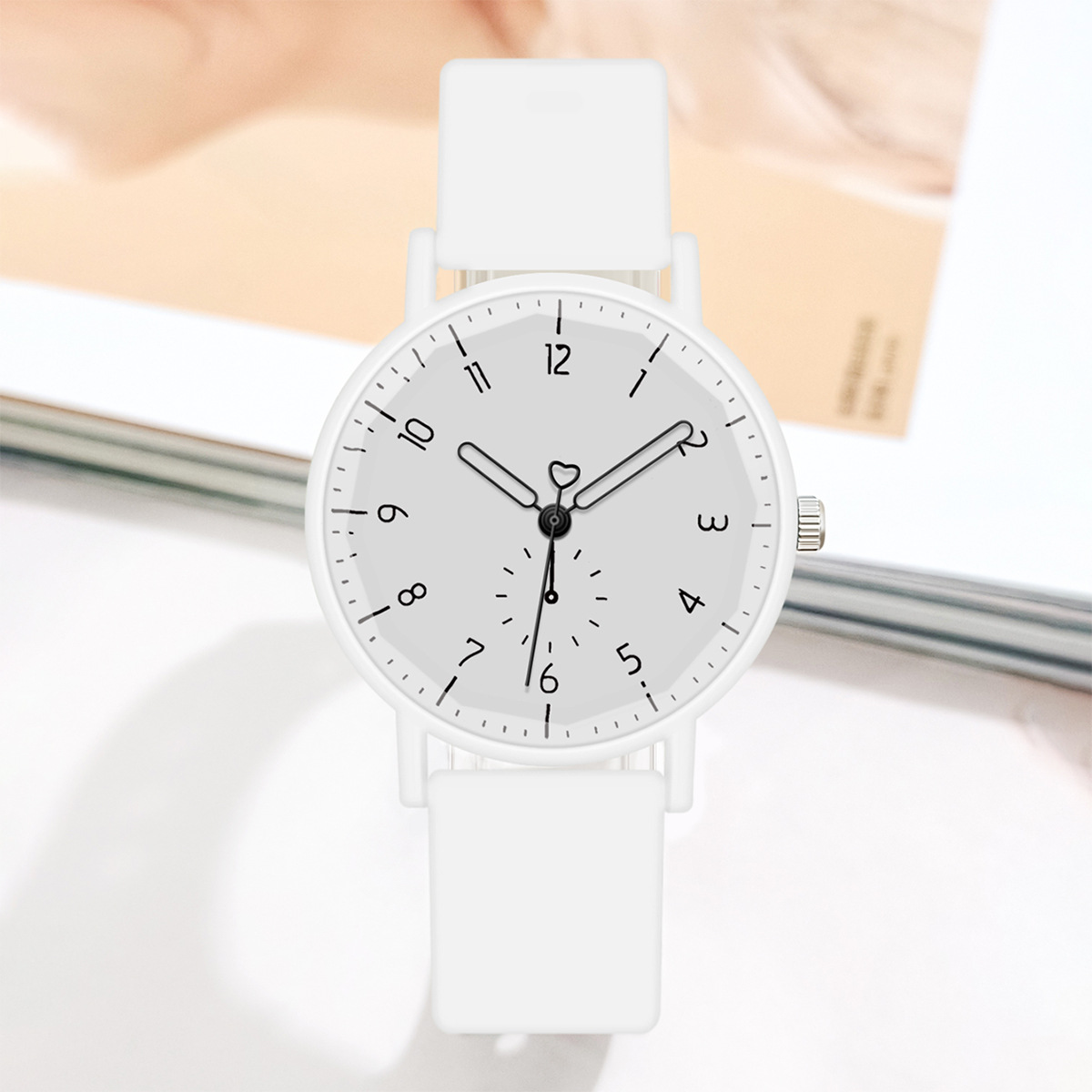 2023 Foreign Trade New Fashion Women's Silicone Strap Quartz Wrist Watch Student Minimalist Sports Watch in Stock Wholesale