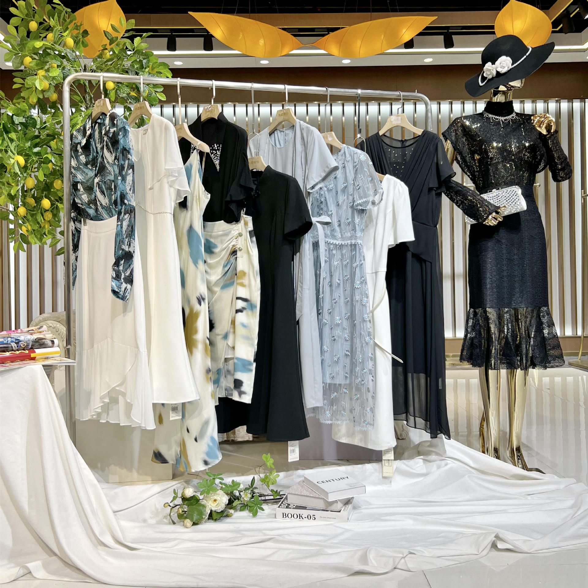 乔帛品牌春夏连衣裙专柜折扣女装撤柜实体直播间一手走份货源批发-阿