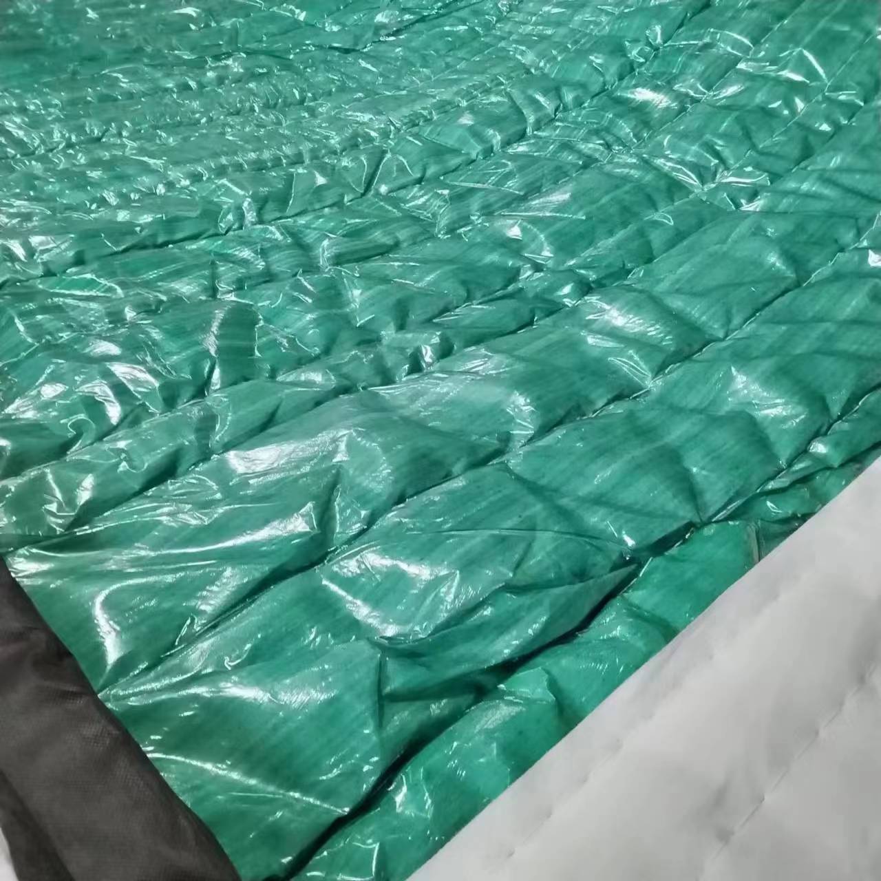 上海供盖混凝土保温被  冬季施工建筑楼房道路港口用工程保暖被