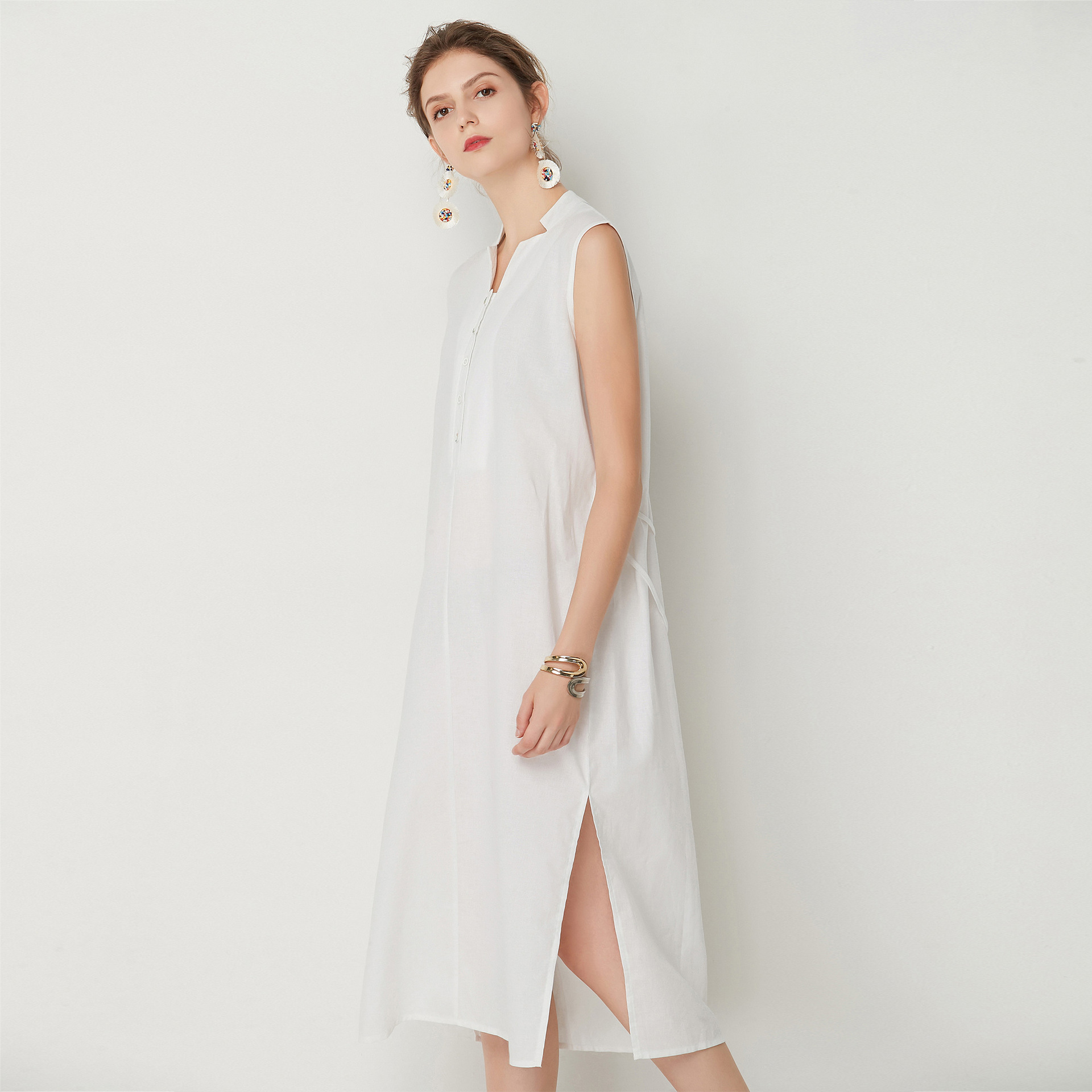 新款夏装性感v领无袖棉麻连衣裙开叉下摆背心裙纯色无袖长裙