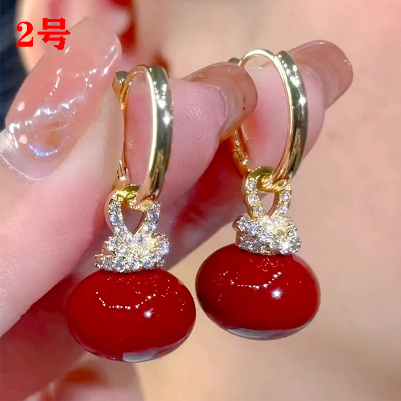 High-Grade Red Earrings Women's Unique Earrings Western Style Earrings 2023 New Trendy Popular Niche Geometric Earrings