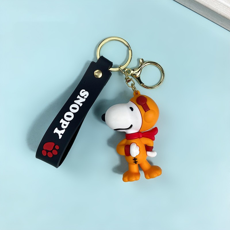 Creative Cartoon Snoopy Keychain Cute Puppy Charlie Key Chain Men and Women Handbag Pendant Wholesale