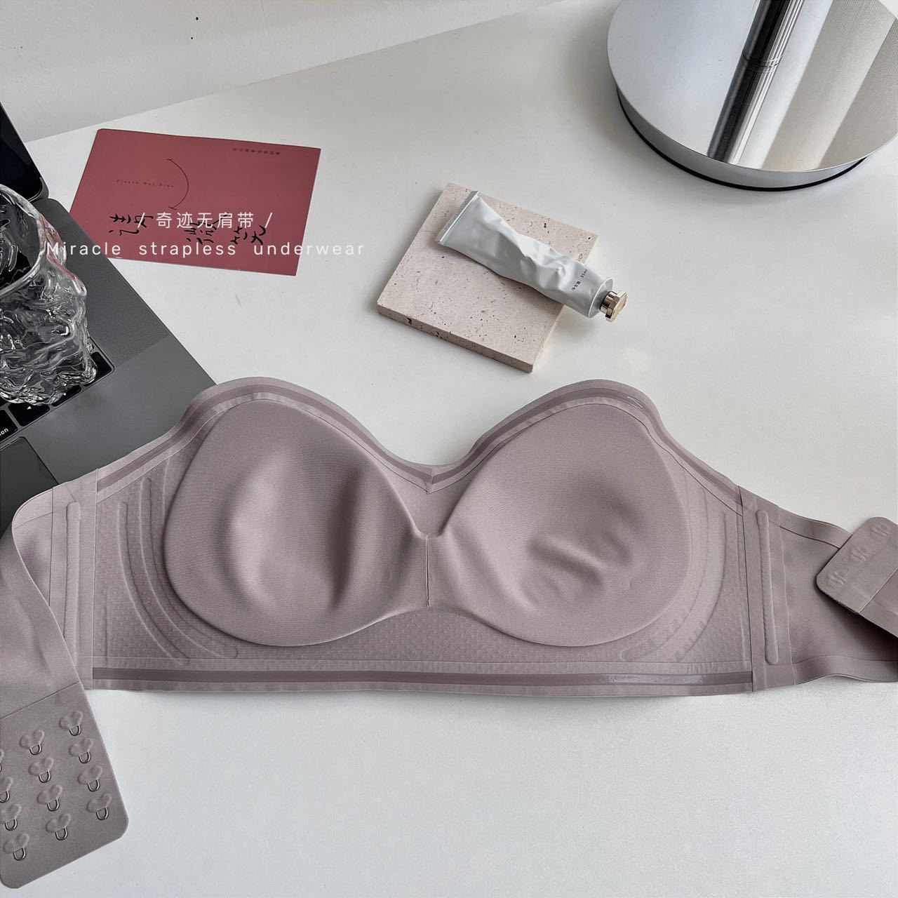 Miracle Strapless Soft Support Underwear Anti-Exposure off-Shoulder Tube Top Small Chest Gathered without Trace Invisible Thin Bra Women