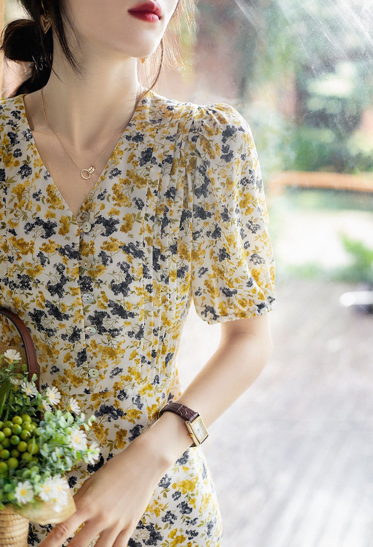 真丝小碎花连衣裙图片