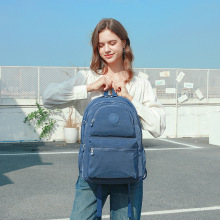 尼龙防水男女双肩包简约轻便多层口袋学生电脑书包容量大旅行背包