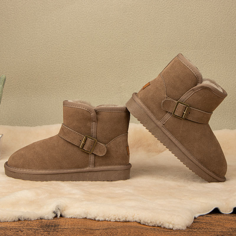 2022真皮雪地靴羊毛一体一字扣带加厚保暖短筒情侣防滑雪地棉批发