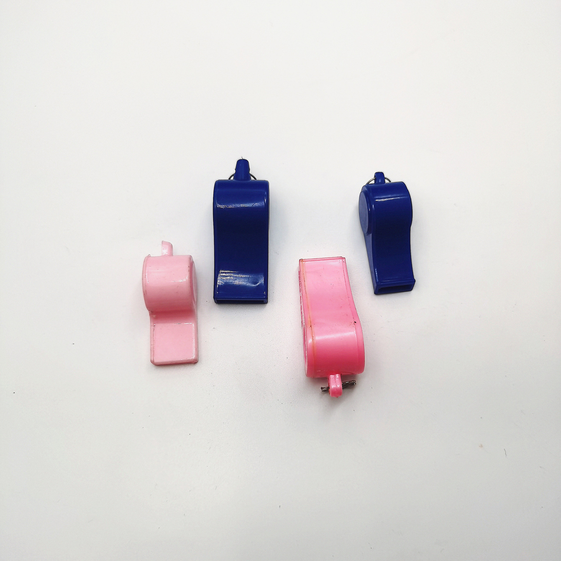 厂家直供塑料6字口哨 彩色塑料 裁判救援口哨球迷 拉拉队助威口哨