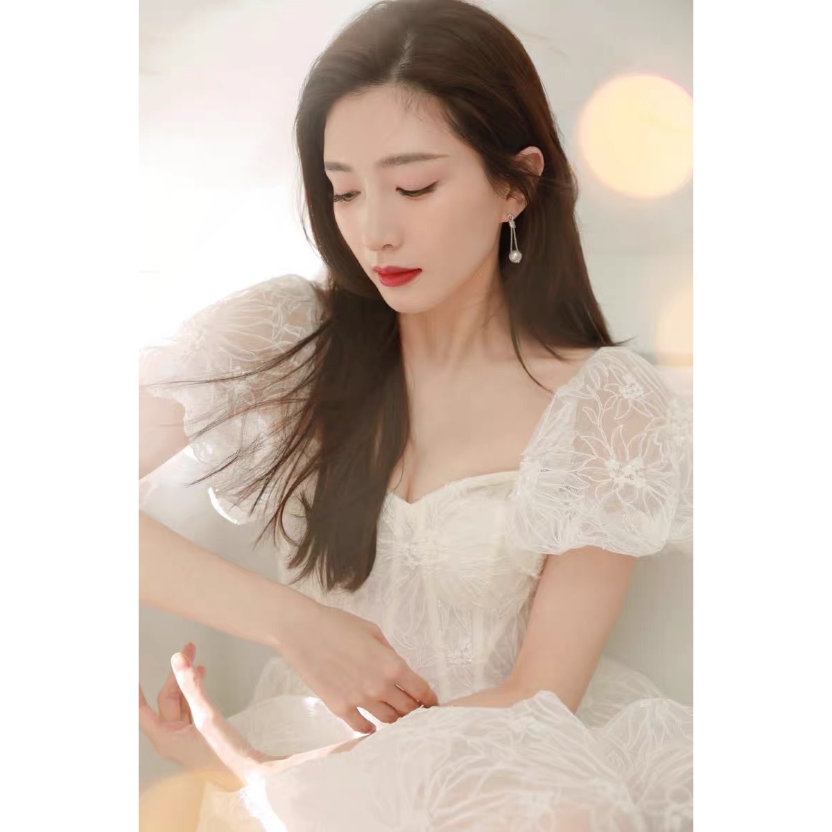 22夏欧美江疏影在逃公主梦幻仙气白色花枝蕾丝新娘礼服连衣长裙