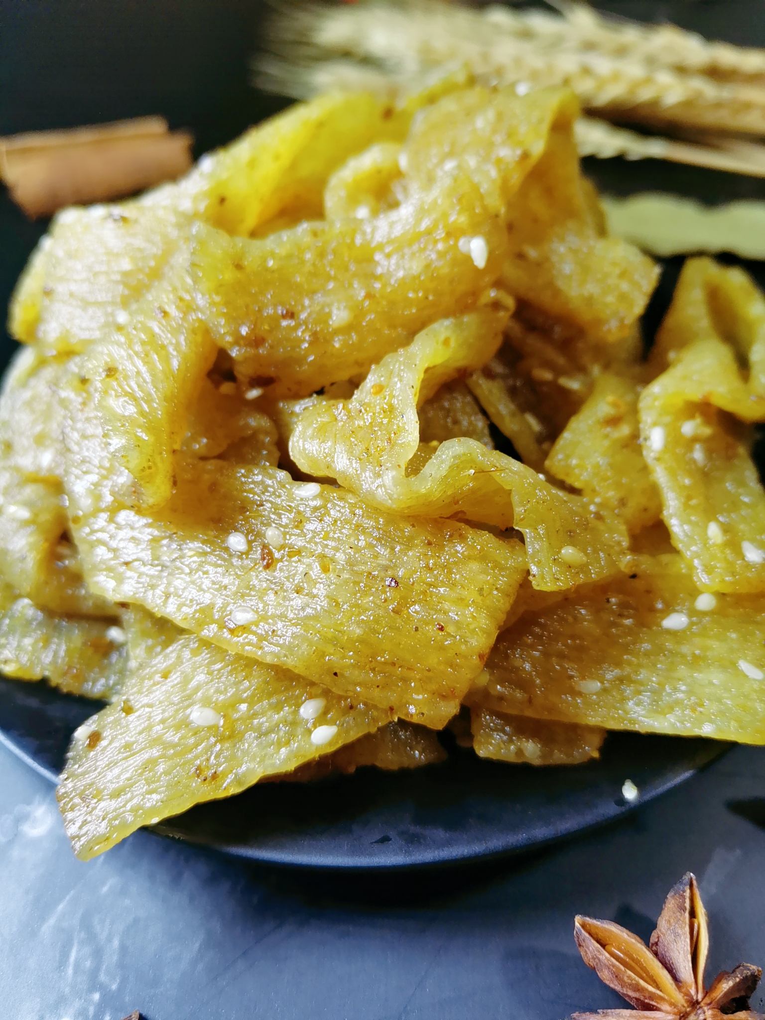 纯手工辣条陕西西安自制辣片儿时网红零食抖音同款西安街头辣条