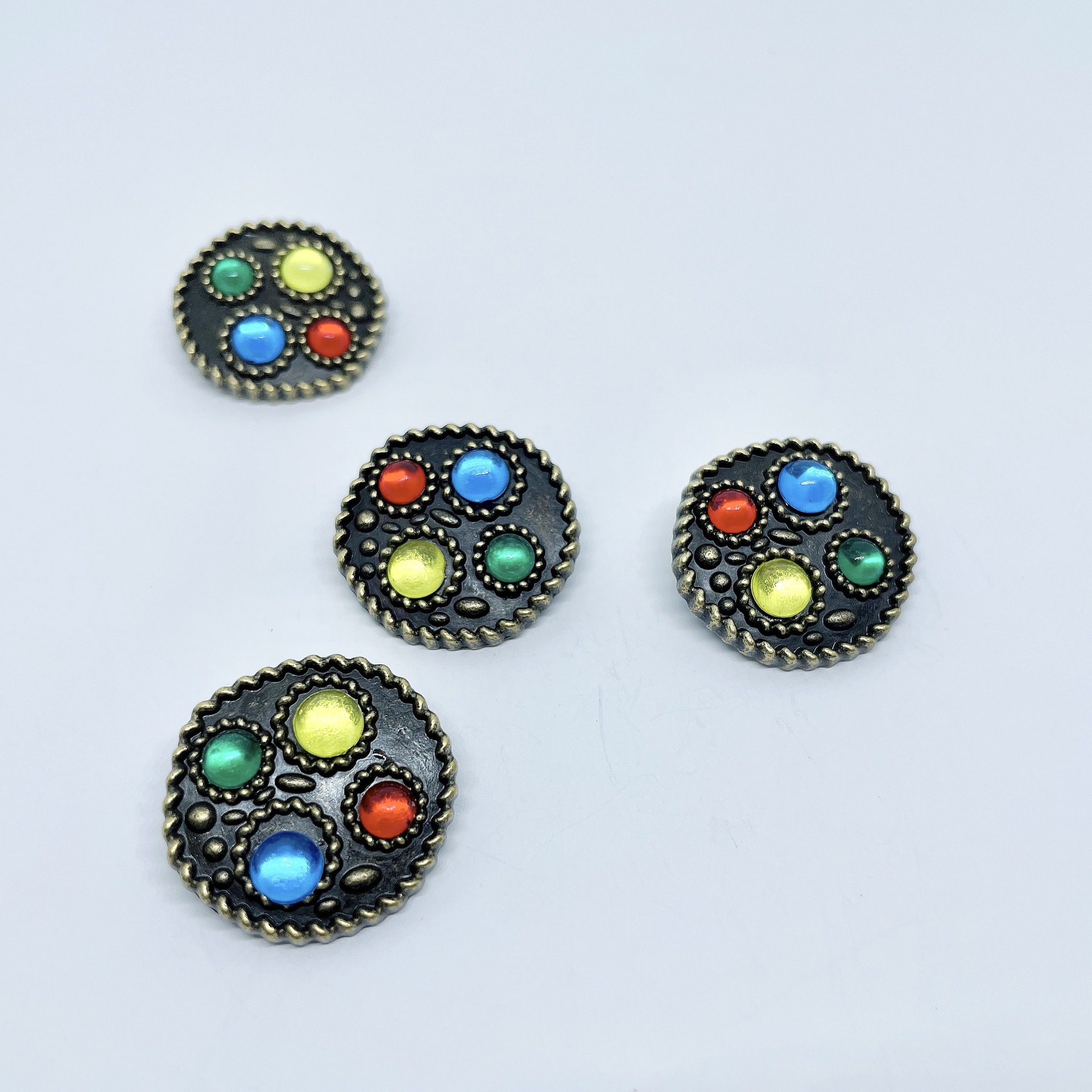 源头厂家宝石复古彩珠宝石金属高脚纽扣小香风外套针织衫装饰扣子