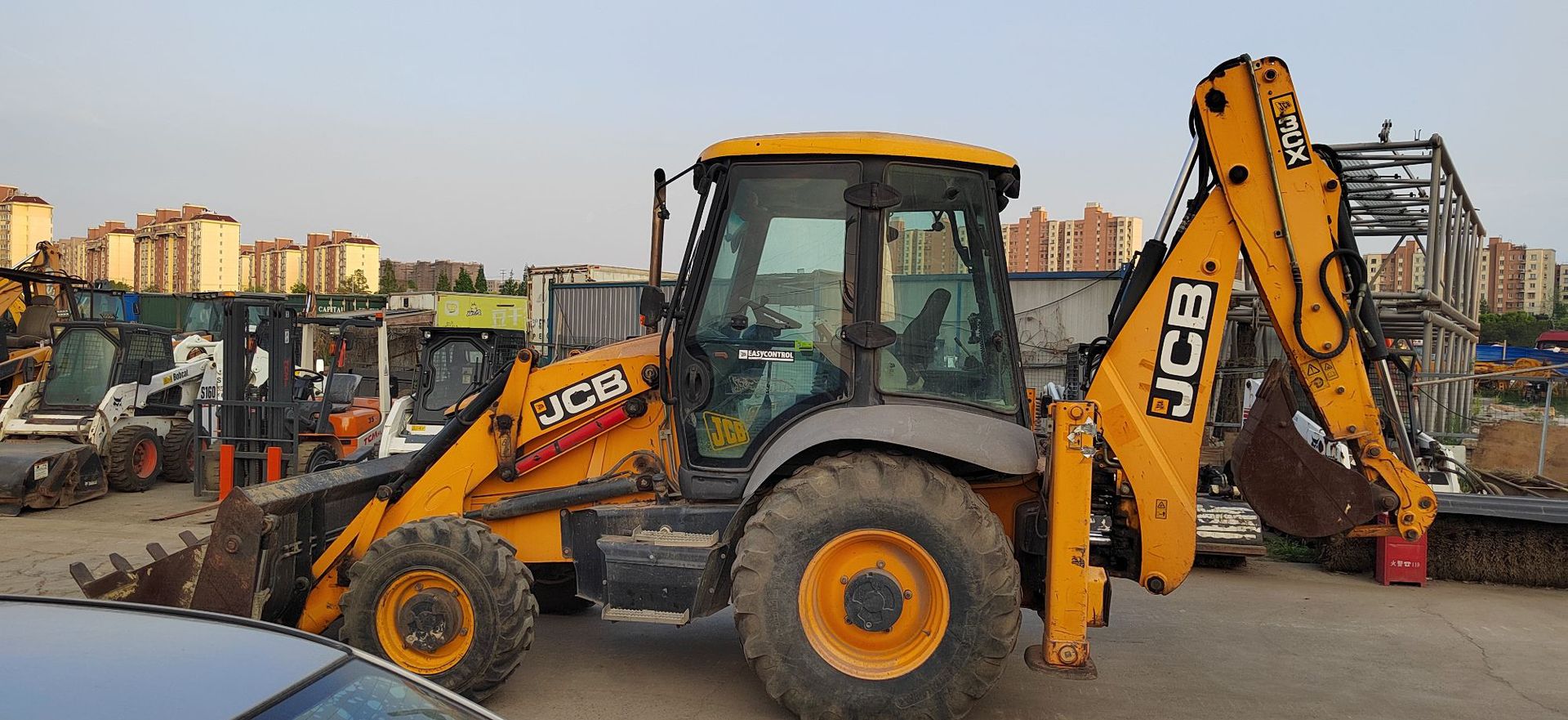 3cx-4t杰西博jcb两头忙出售