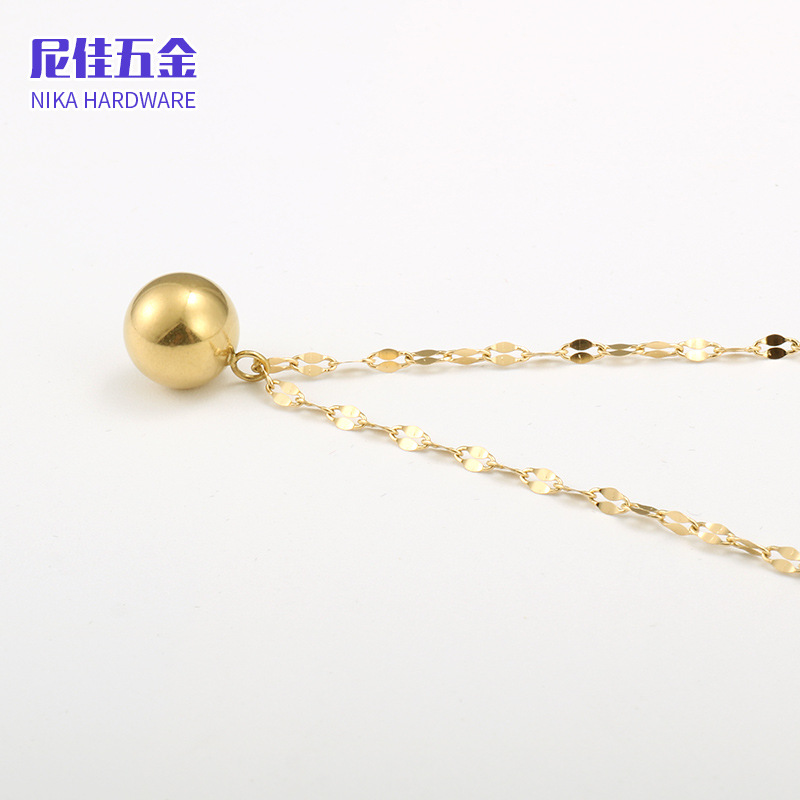 Cross-Border Hot Selling Titanium Steel Three-Dimensional Ball Pendant Necklace Female Plated 18K Gold Simple Summer All-Match Clavicle Chain