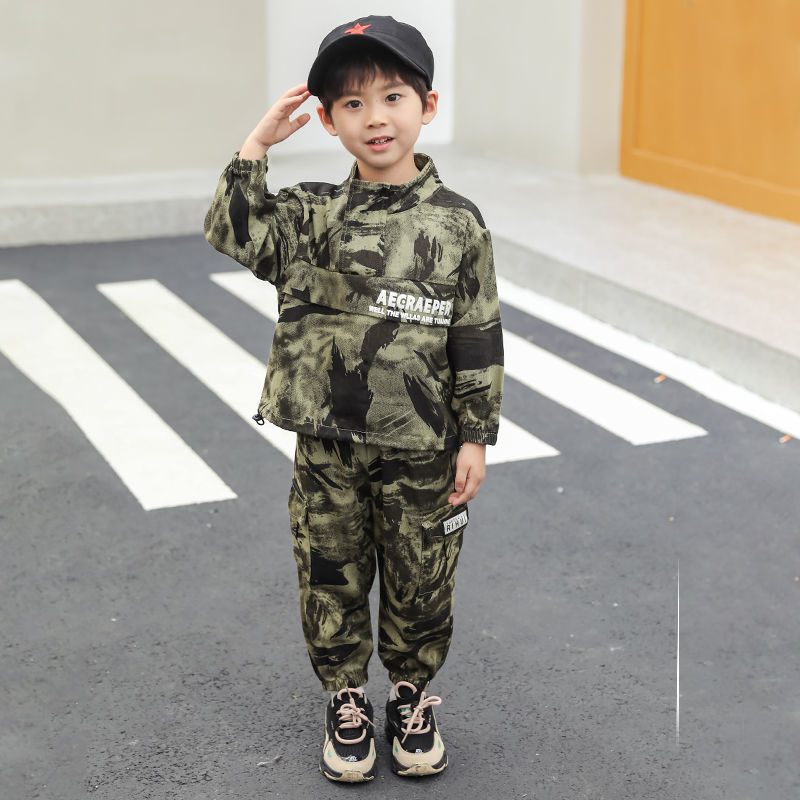 男童迷彩服春秋套装图片