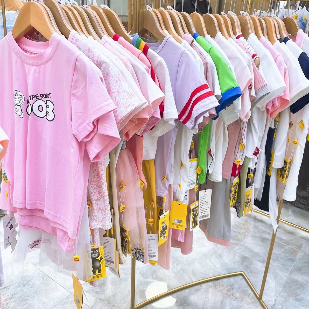 湖州织里儿童t恤混批品牌折扣童装批发地摊批发杂款尾单一手货源