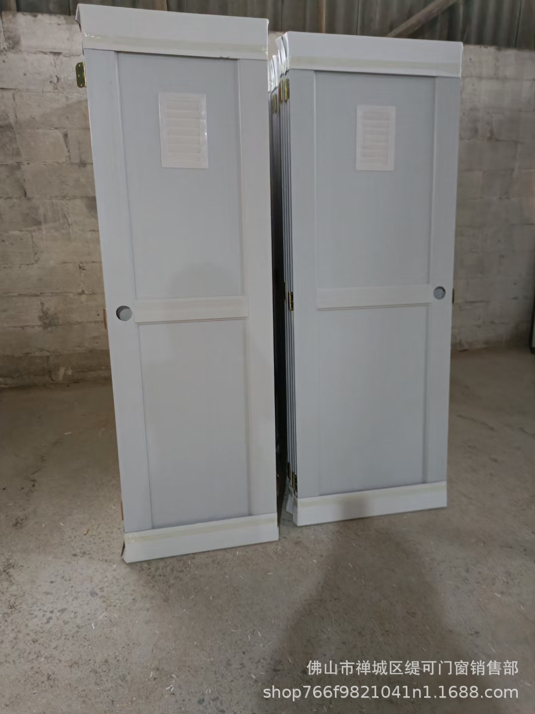 厂家直供塑料门厕所门洗手间门学校用工地用门临时使用支持定制