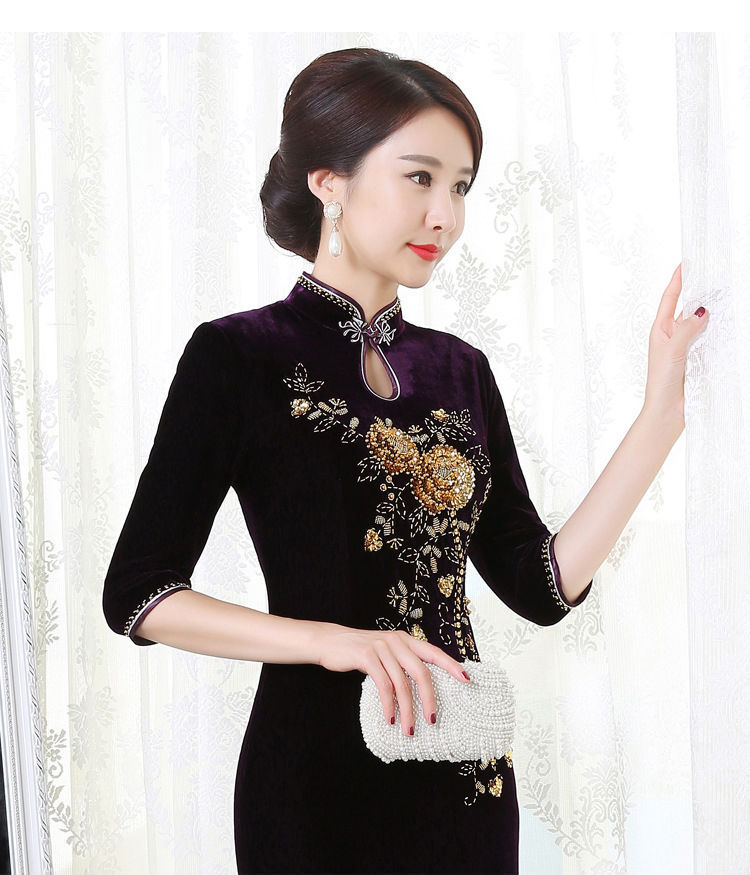 春季民族风大码中长款妈妈装金丝绒旗袍婚宴礼服中老年女装连衣裙