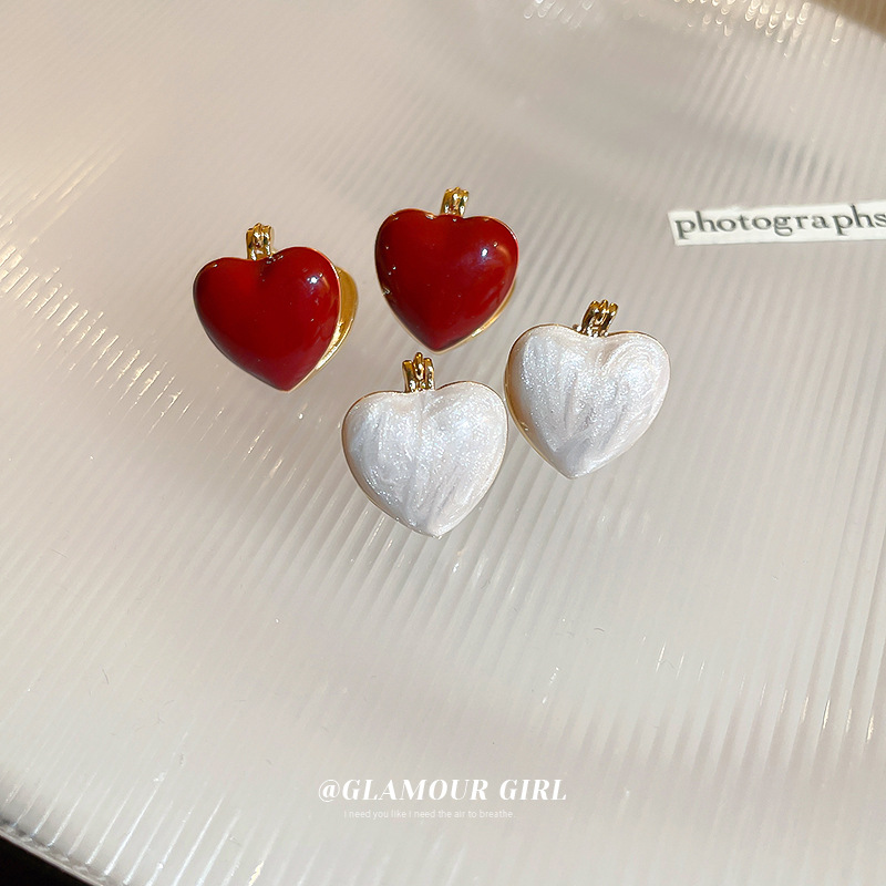 Korean Drop Oil Small Heart Ear Clip Special-Interest Design Ins Style Earrings Stylish Simple and Versatile Earrings Wholesale for Women