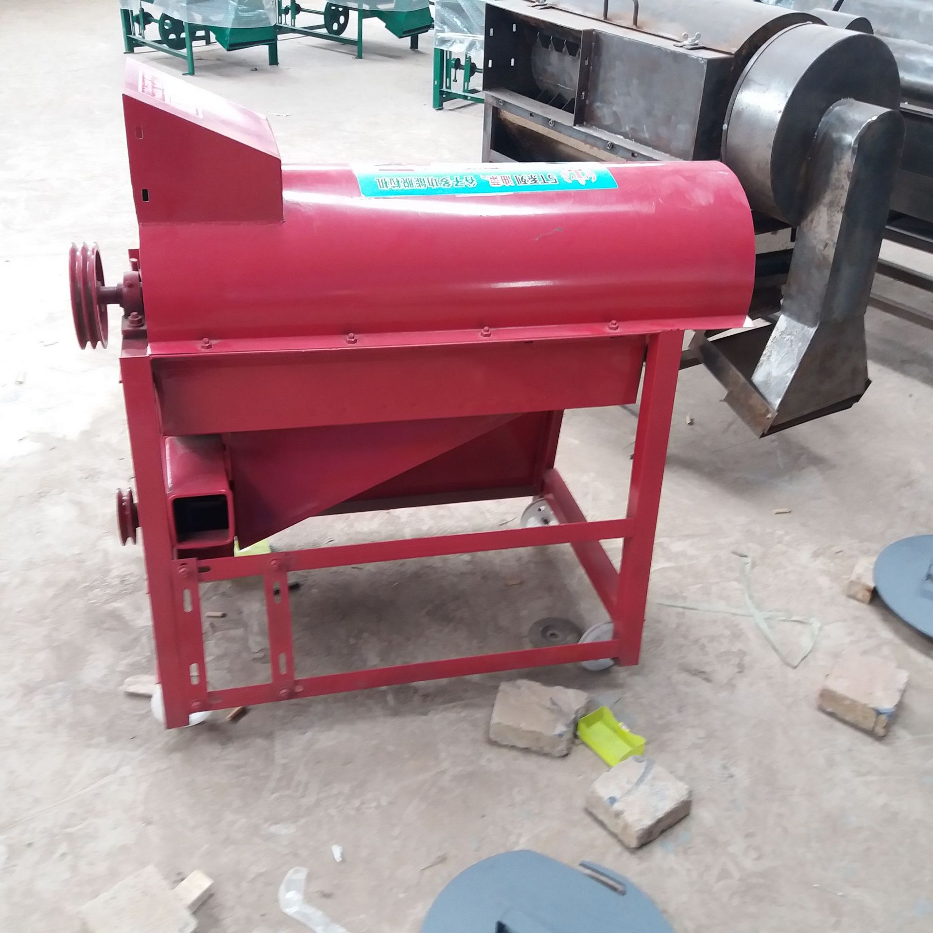 供应 苞谷脱粒机 家用小型玉米剥皮脱粒一体机 两相电玉米脱粒机