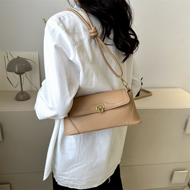 Wholesale Minority Fashion Bag Female 2023 Spring Travel Lock Underarm Small Square Bag Casual All-Match Shoulder Messenger Bag