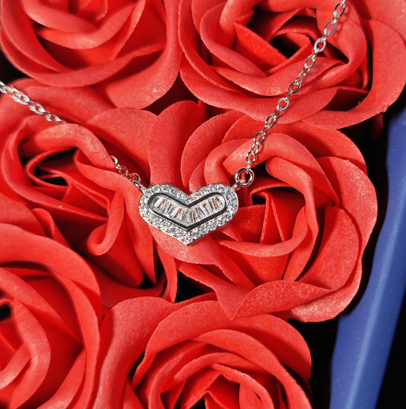 轻奢t方爱心锁骨链少女心甜美风小众设计高级感ins项饰抖音热销款